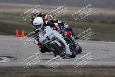 media/Nov-29-2025-TrackDaz (Sat) [[10ae2d9bce]]/B Group/Session 3 (Outside Grapevine)/